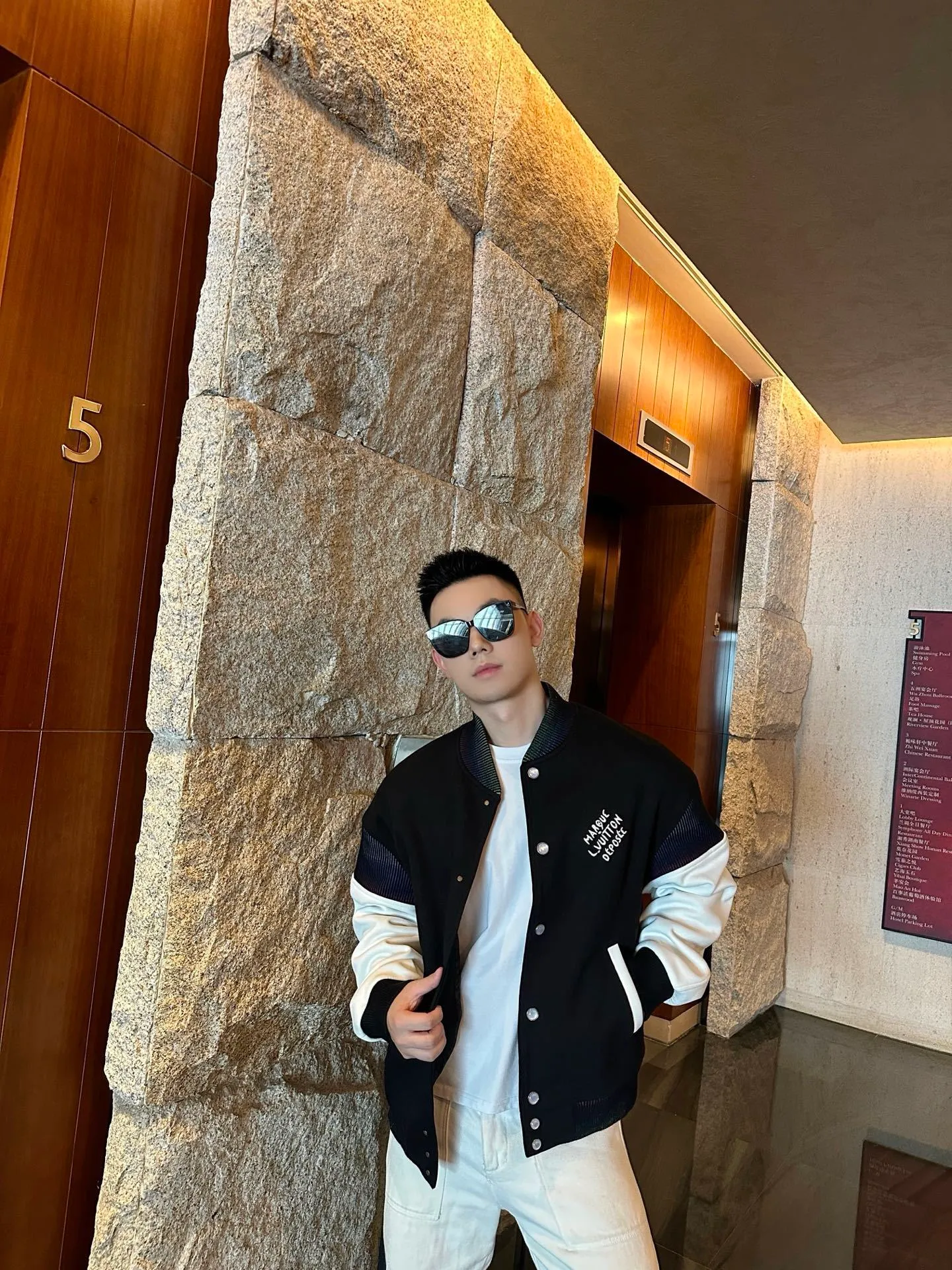 Louis Vuitton/Louis Vuitton Black White leather baseball jacket jacket